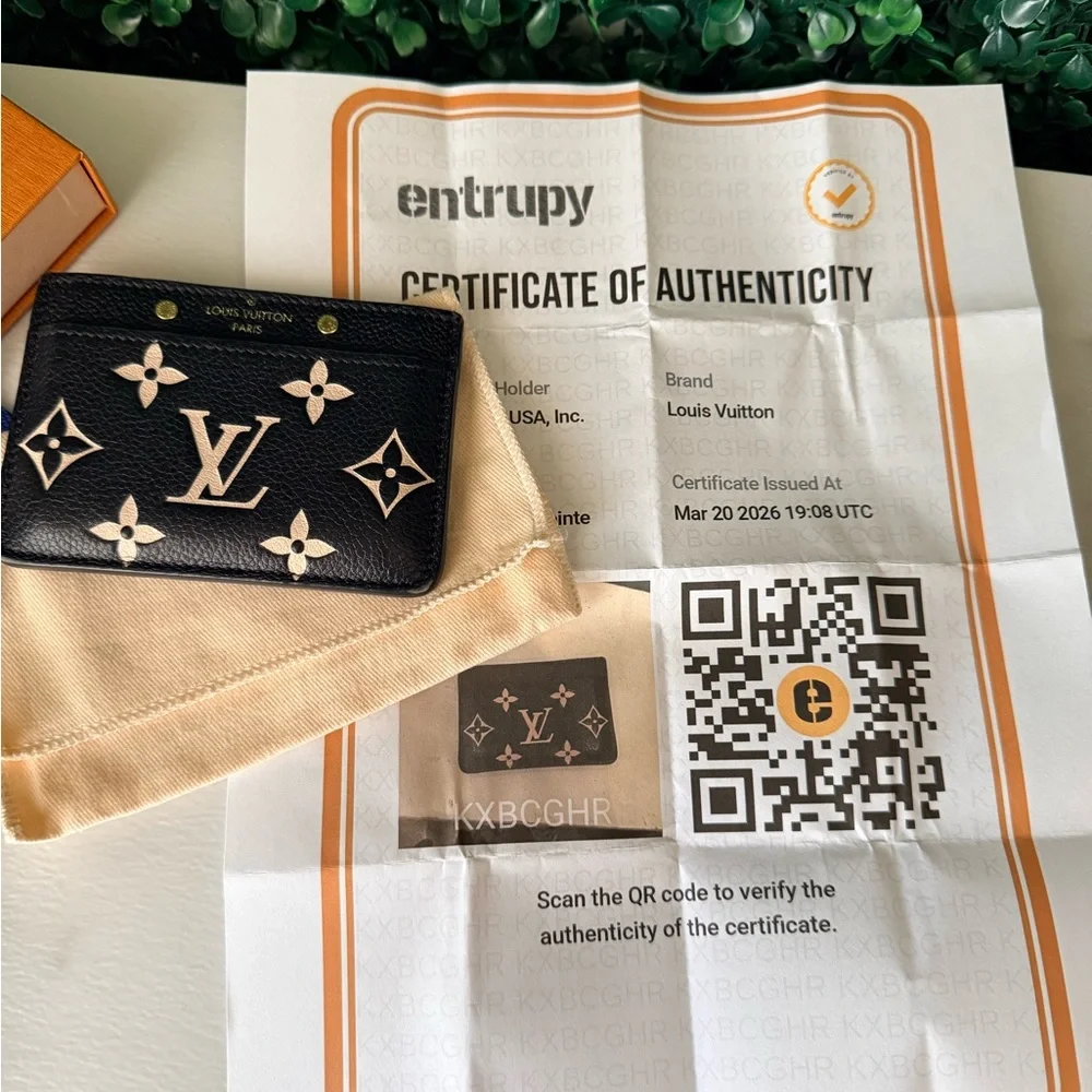 Louis Vuitton Monogram LV Card Holder in Empriente Black & Cream